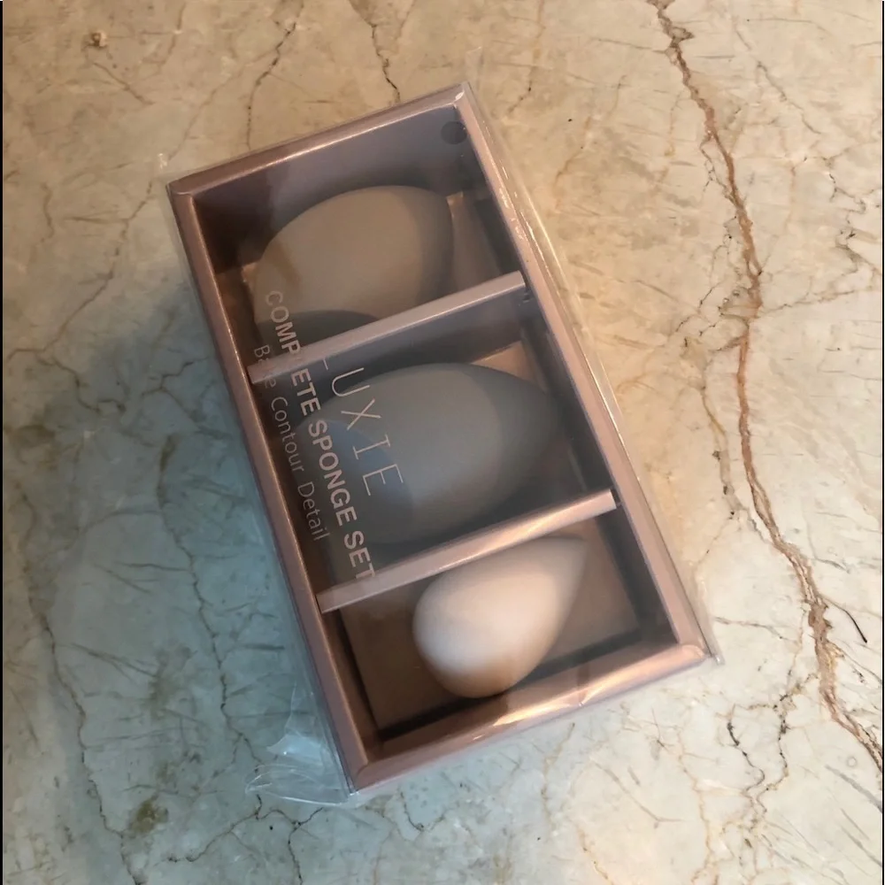 Brand New In Box Luxie Complete Sponge Set